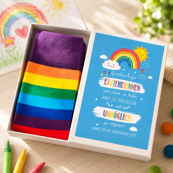 Abschiedsgeschenk Erzieher/in – Regenbogen Socken mit Geschenkbox – Danke sagen zum Kindergartenabsc